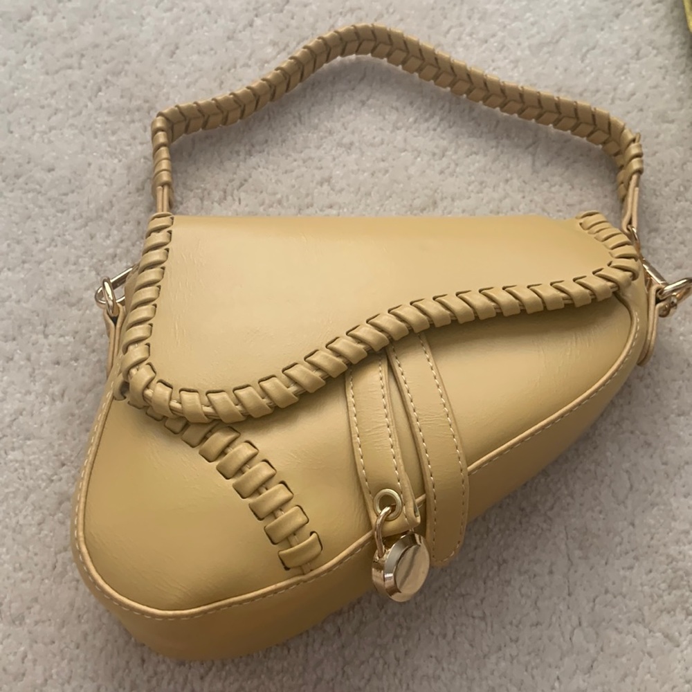 Fashionable Saddle Bag
